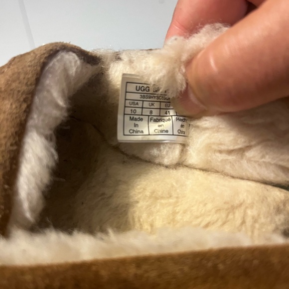 UGG Tan Suede Slippers with Plush Lining - Picture 4 of 4